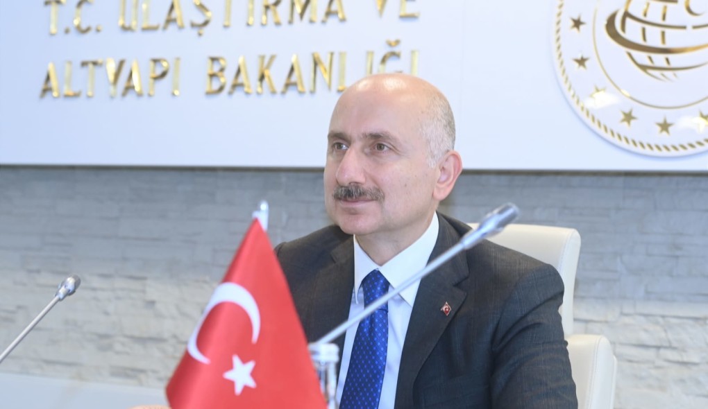 Sayın Bakanımız Adil KARAİSMAİLOĞLU, Çin Ulaştırma Bakanı Sayın Lİ Xiaopeng ile bir video konferans görüşmesi gerçekleştirdi